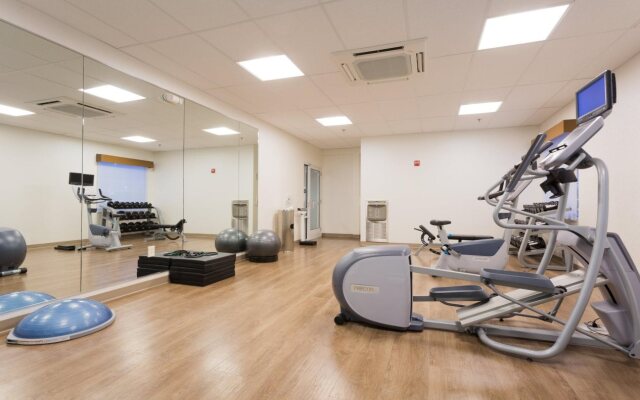 Holiday Inn Express & Suites Reading by IHG