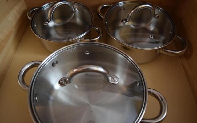 The Dew Drop Inn Motel