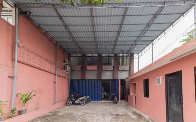 Wisma Basco Syariah by OYO Rooms