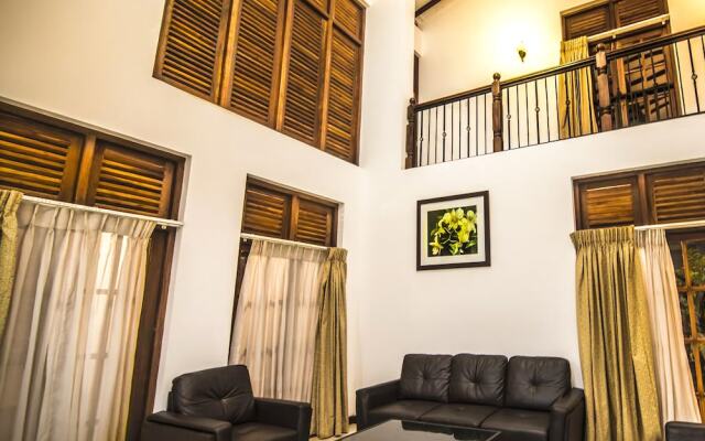 Airport D Villa