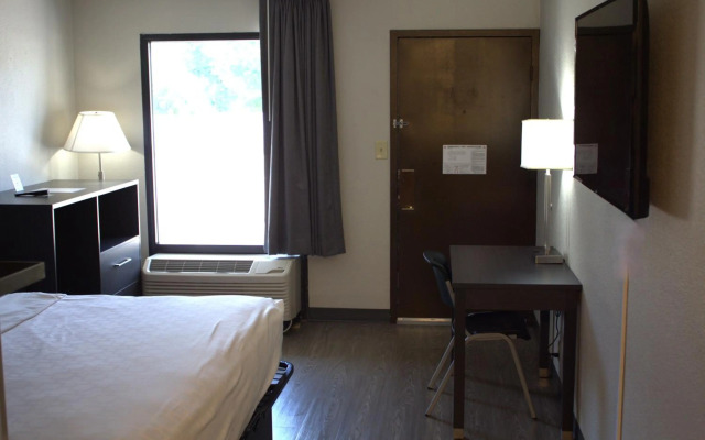 Clarion Pointe Statesville