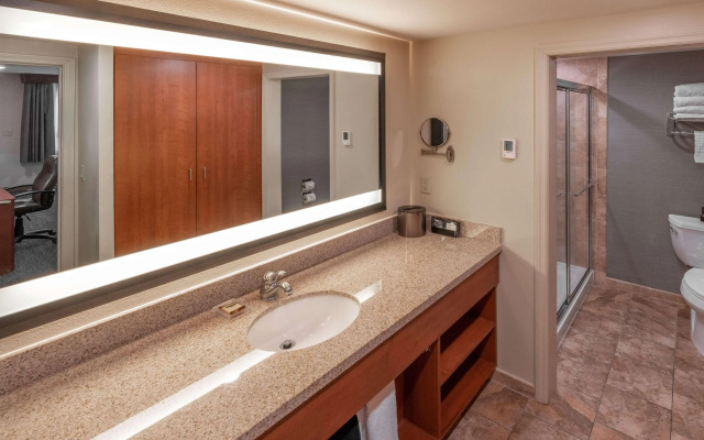 Best Western Plus Clocktower Inn