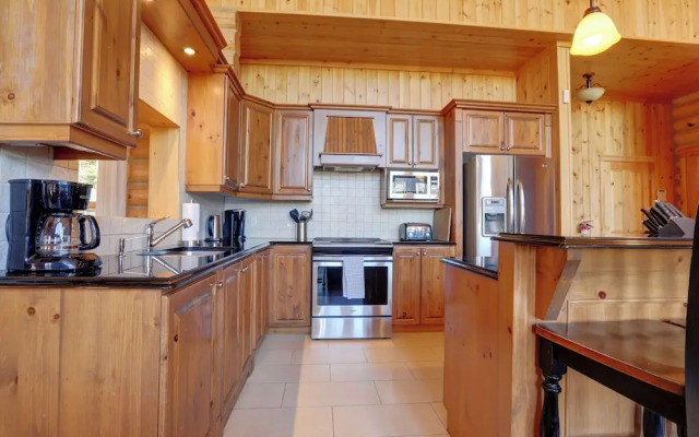 Fiddler Lake Resort