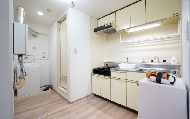 Shimaya Building 302