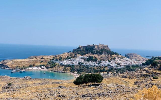 Haraki Beach Mediterranean Retreat