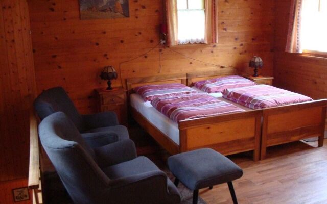 Cozy Chalet in Chrixacher near Forest