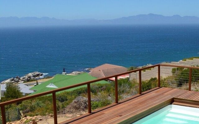 Oceans Drift Guest House - Adults Only