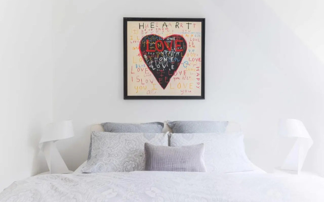 Squarebreak - Arc de Triomphe Apartments