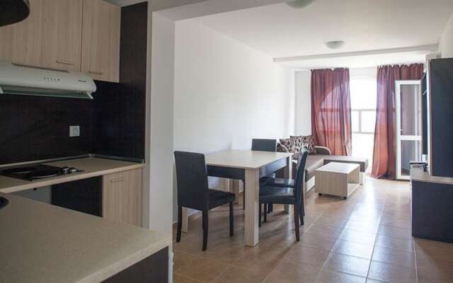 Guest Apartments Salena in Saint George Complex