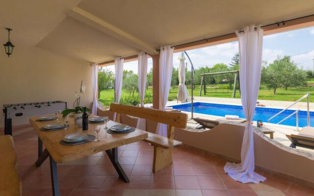 House Dani Pleurtuit