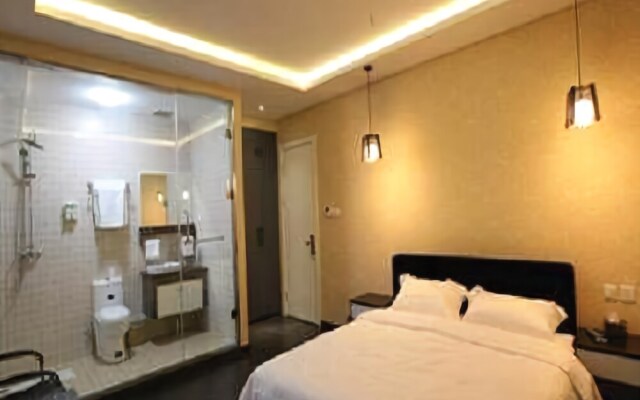 5CM Holiday Hotel