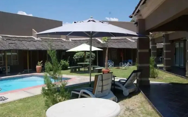 Kamanga Safari Hotel