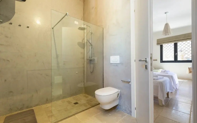 2081 Villa Crocilupo by Perle di Puglia