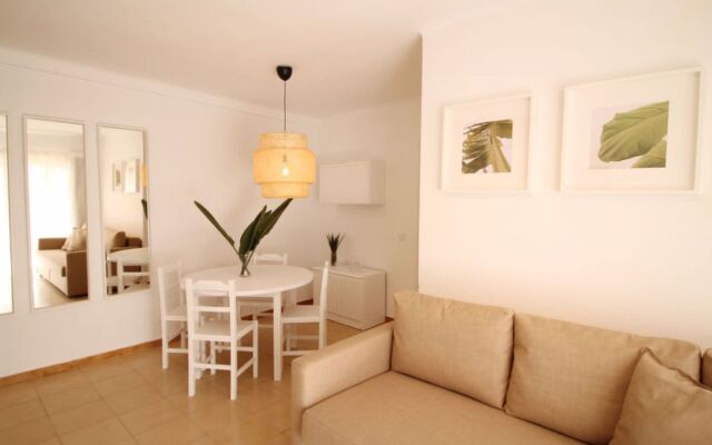 Apartment Pins I Mar Cambrils