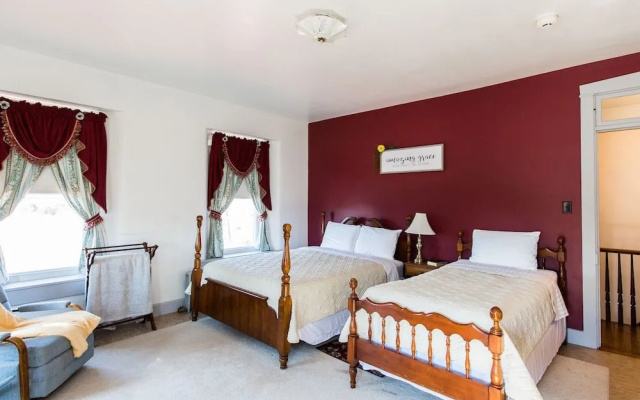 Red Rose Bed & Breakfast