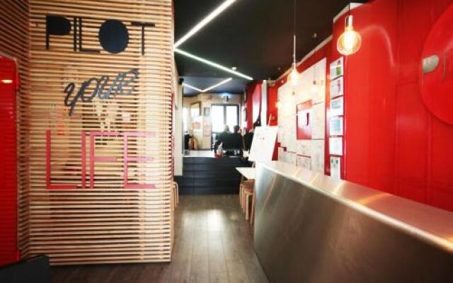 PILOT Design Hostel & Bar