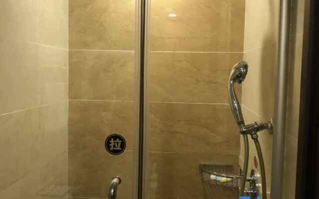 Roman Garden Business Center