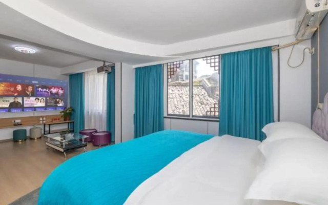 Romantic Xijie Hotel