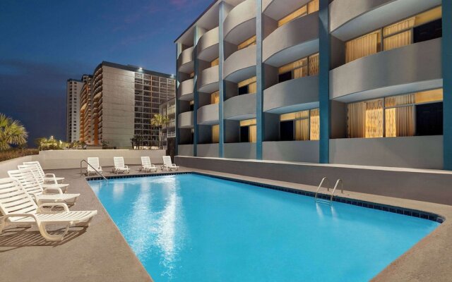 Days Inn Myrtle Beach-Beach Front