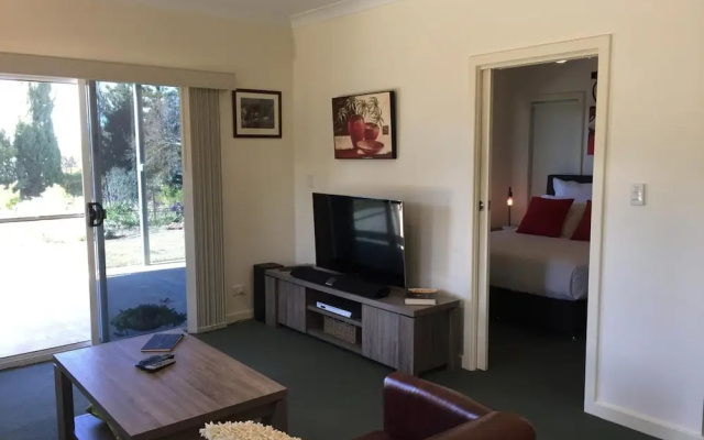 Lyreen's Apartment B&B