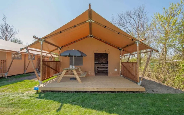 Nice Safari Tent With Bathroom, at Hunebedcentrum
