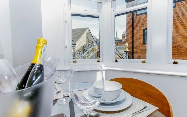 Historic Lion Brewery - Oxford City Centre