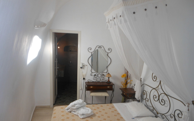 Nomikos Villas