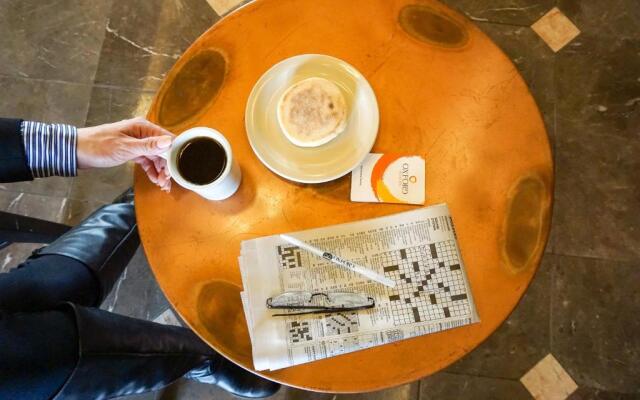 Oxford Suites Redding