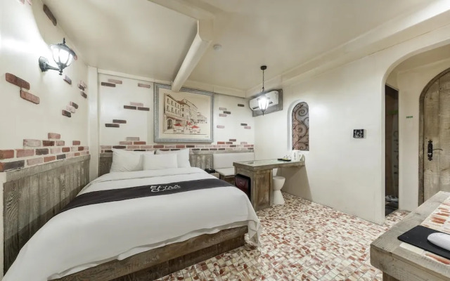 Seongnam Hotel Tom
