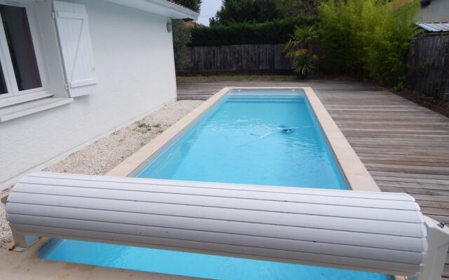 Villa avec piscine proche port Ostréicole