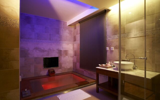 Yuma Hot Spring Hotel
