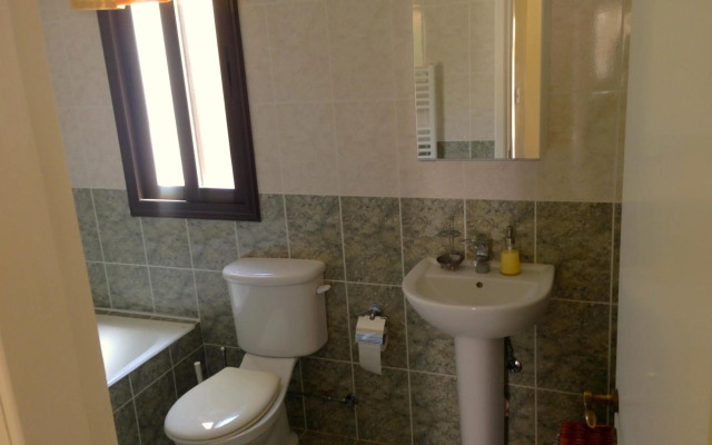 Villa Panorama - Stunning views in villa with hot tub, pool, garden