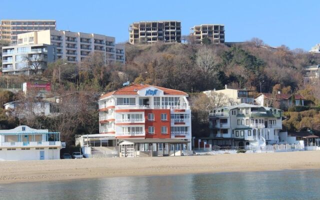 Hotel Noy