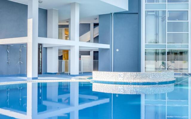 Apartaments Suites Ambassador