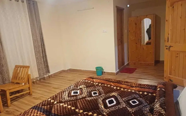 Universal Guest House