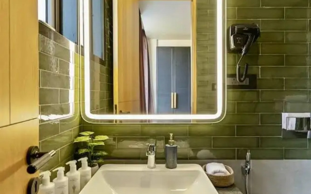 Luxe 3bhk Villa Kosha Pvt Pool - 2km to Beach
