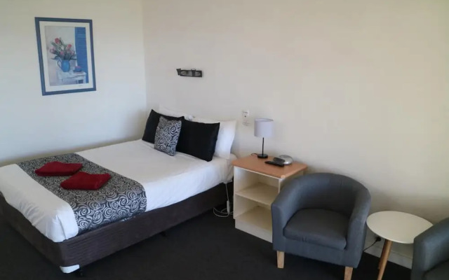 Barmera Lake Resort Motel