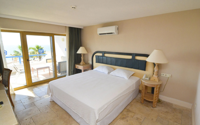 Ceshme Plus Hotel