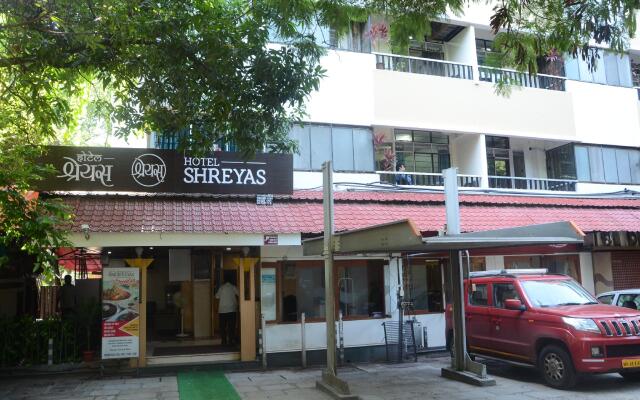 Hotel Shreyas