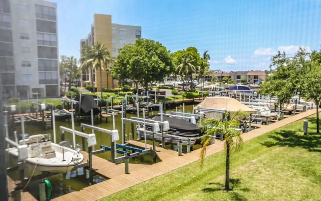 Casa Marina by RedAwning