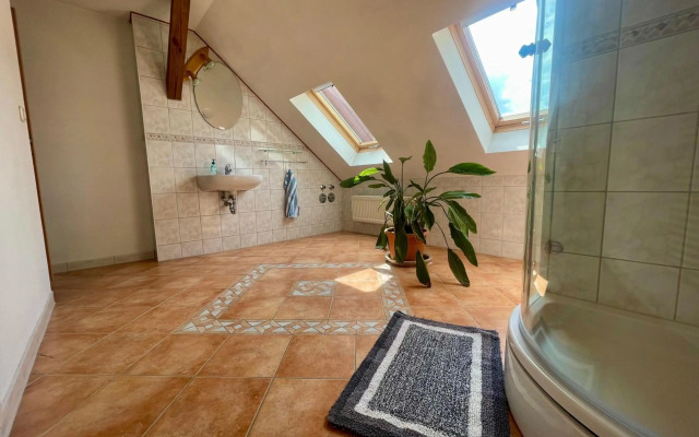 Biesdorf-verkehrsgünstig und ruhig