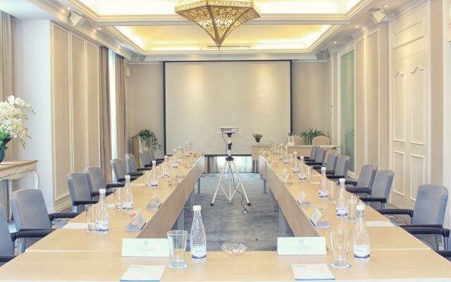 Noor Hotel