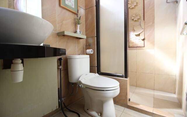 RedDoorz Plus near Tugu Jogja 2