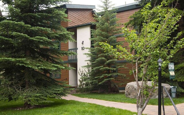 Timberfalls 1005 3 Bedroom Condo by RedAwning