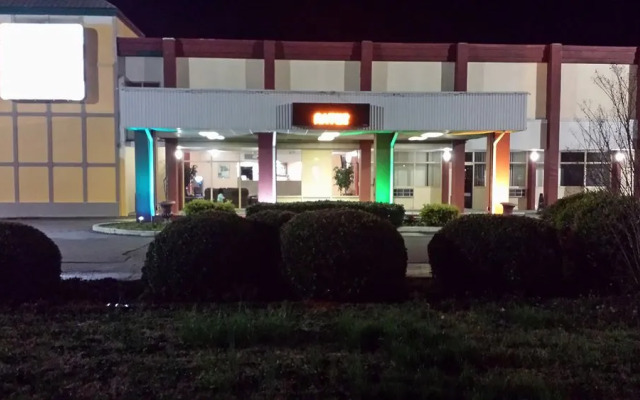 Serena Inn Goldsboro