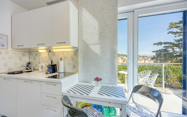 RR Losinj Harbour View Studio