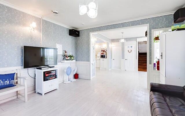 Daebudo White Pension