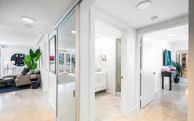 Sunny side suites