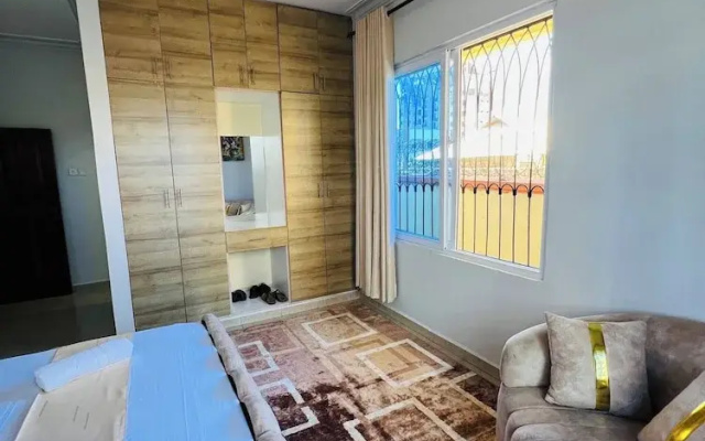 Nyali Luxe 2 BR Plage Parking