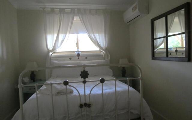 Bentwood Olive Grove Accommodation